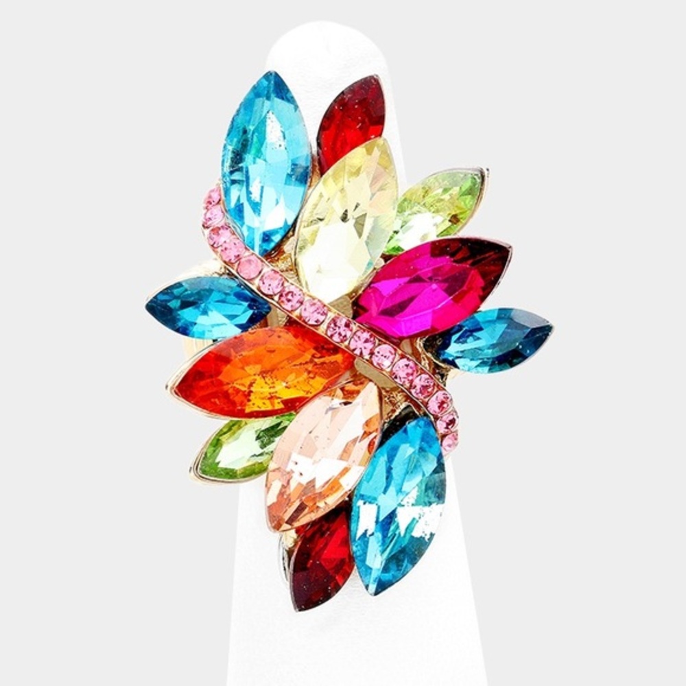 Colorful cluster stretch ring